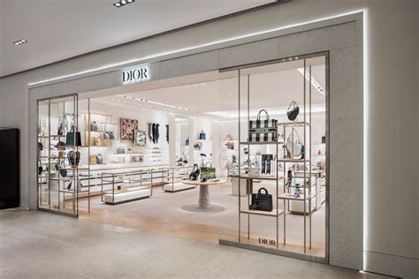 bloor street holt renfrew dior|holt renfrew dior beauty.